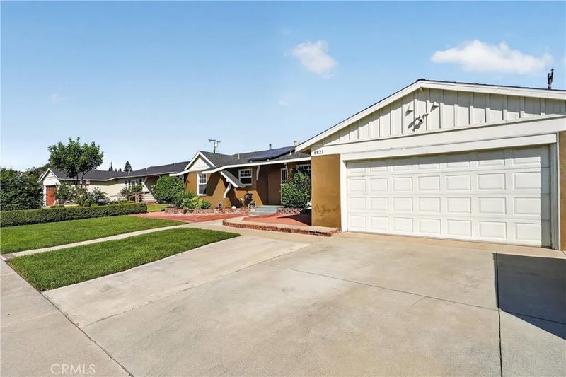 6821 Santee