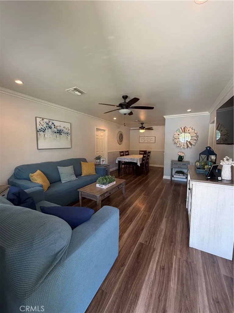 1594 Darby