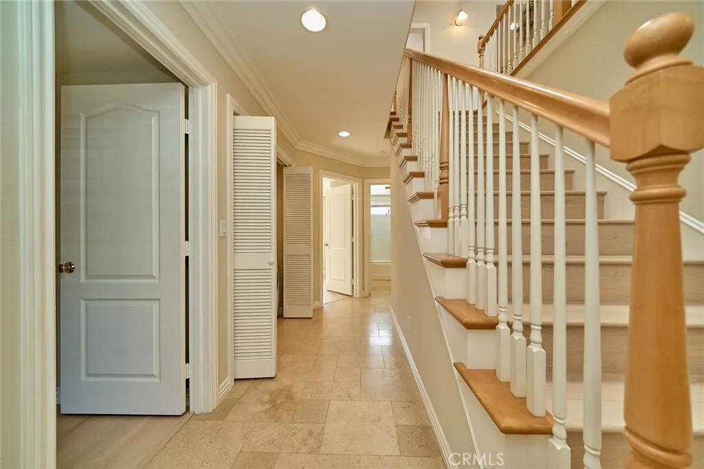 2503 Perkins Lane