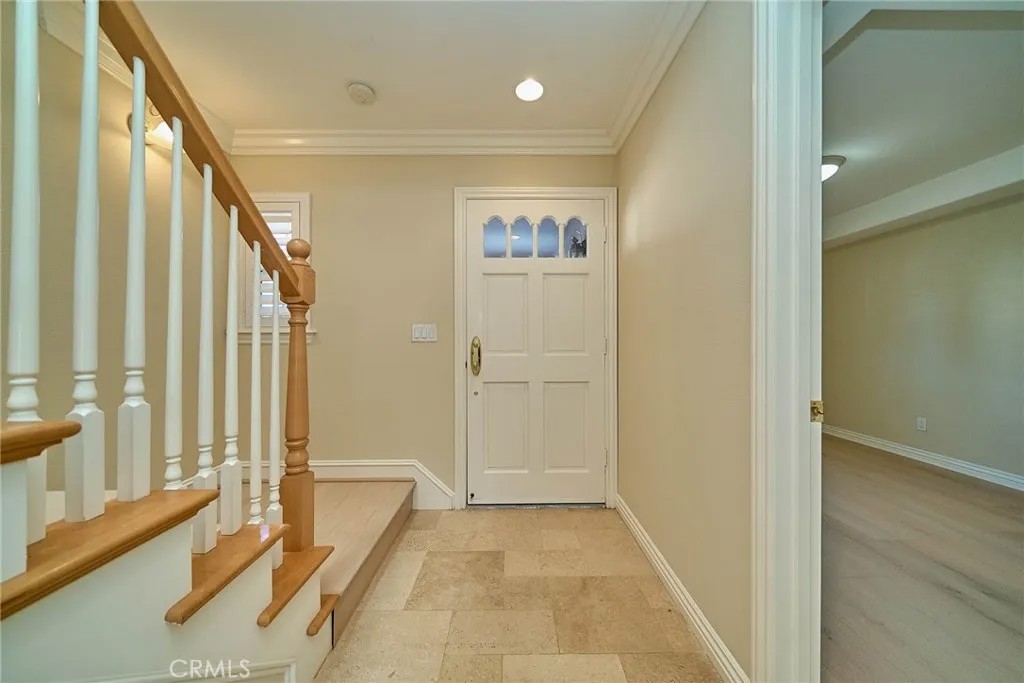 2503 Perkins Lane