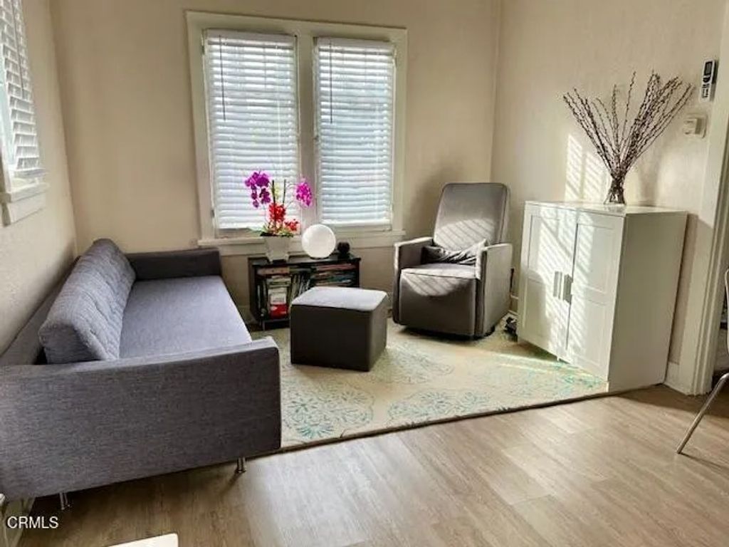 Photo of 1107 E Howard Street, Pasadena, CA 91104 (MLS # P1-25628)