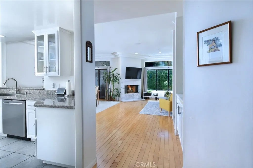 11847 Laurelwood 304