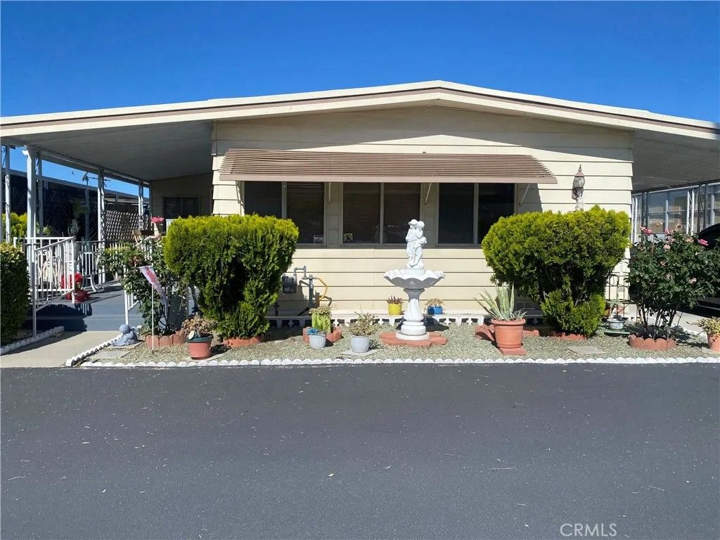 Photo of 950 California Ave #123, Calimesa, CA 92320 (MLS # CV26086120)