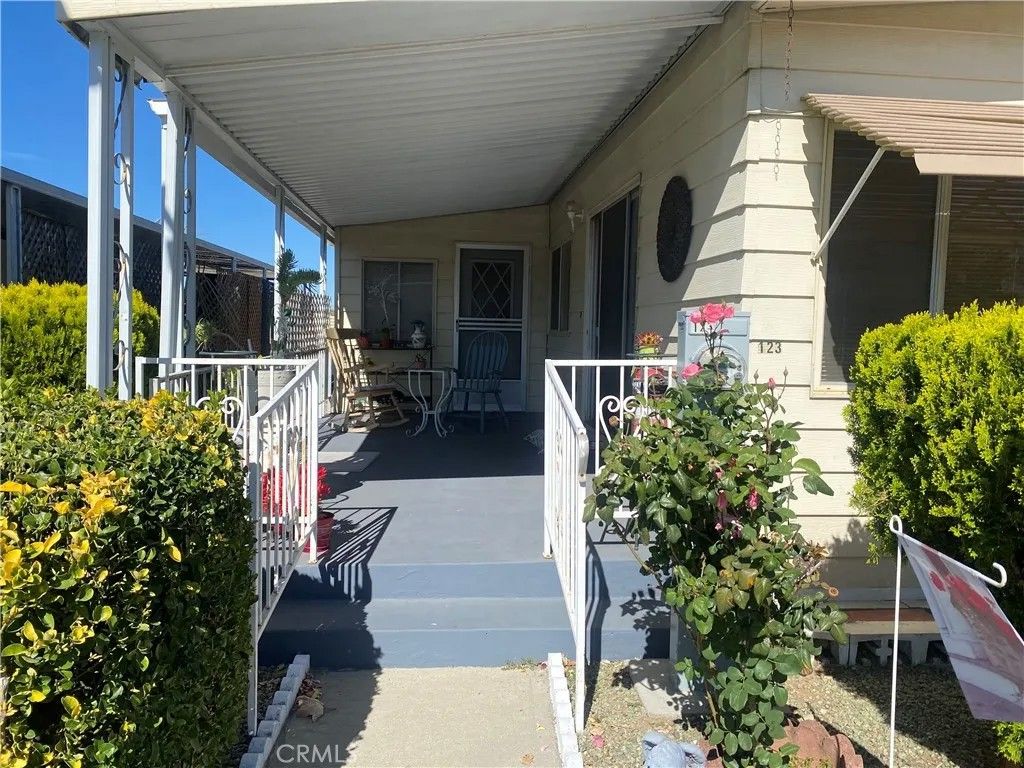 Photo of 950 California Ave #123, Calimesa, CA 92320 (MLS # CV26086120)