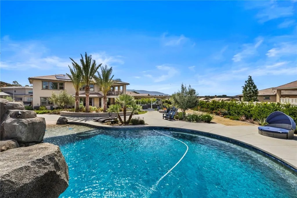 39707 Larkspur Terrace