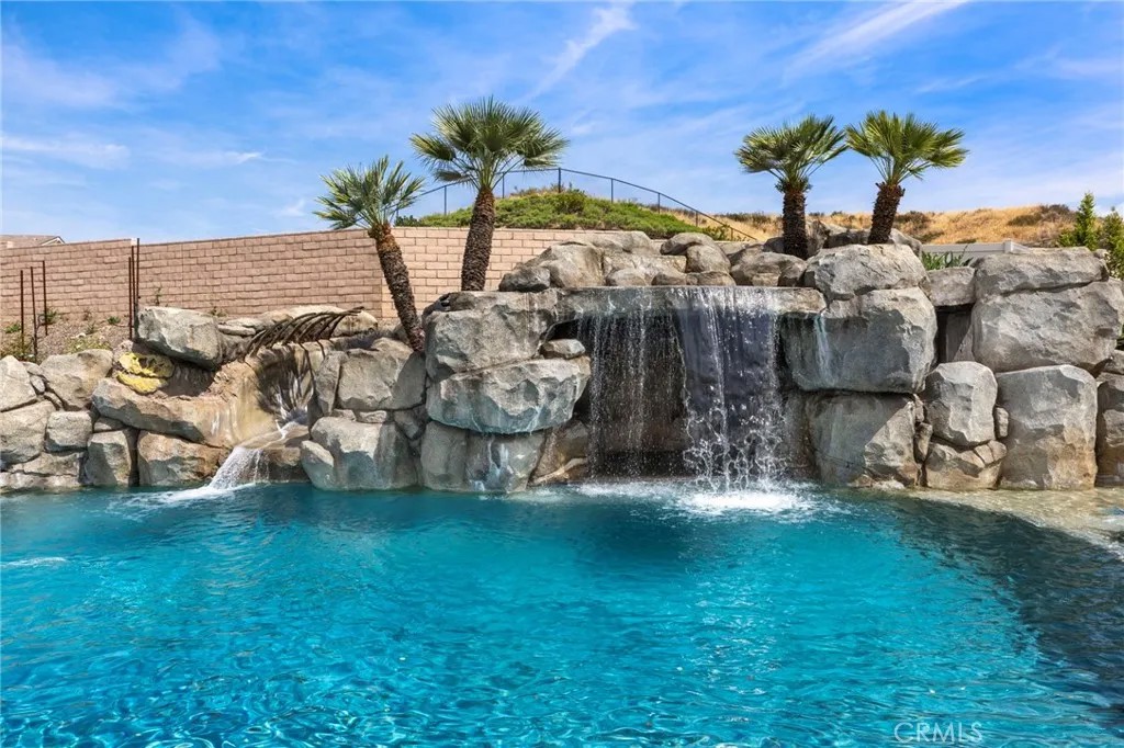 39707 Larkspur Terrace