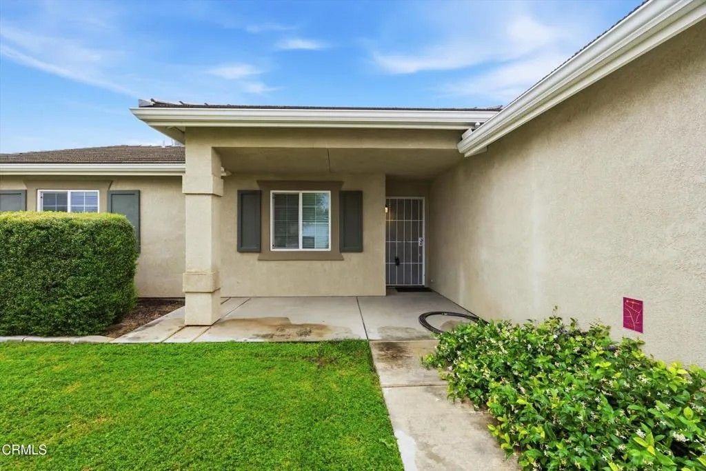 Photo of 5501 Baja Drive, Bakersfield, CA 93307 (MLS # V1-36246)
