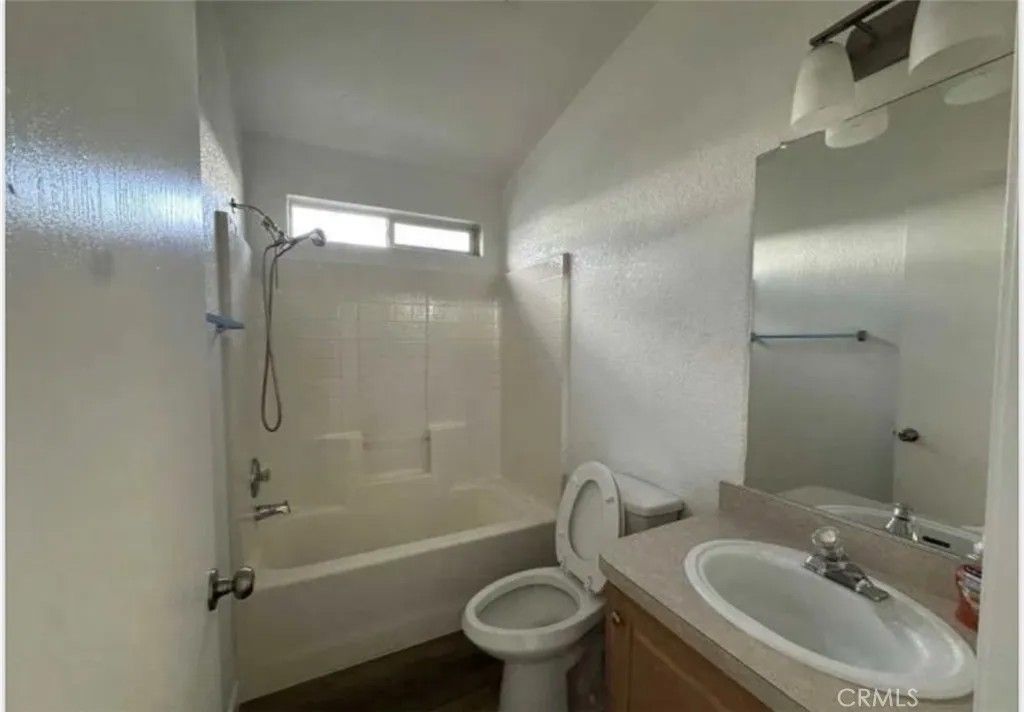 Photo of 10900 Sepulveda #23, Mission Hills (san Fernando), CA 91345 (MLS # SR25248816)