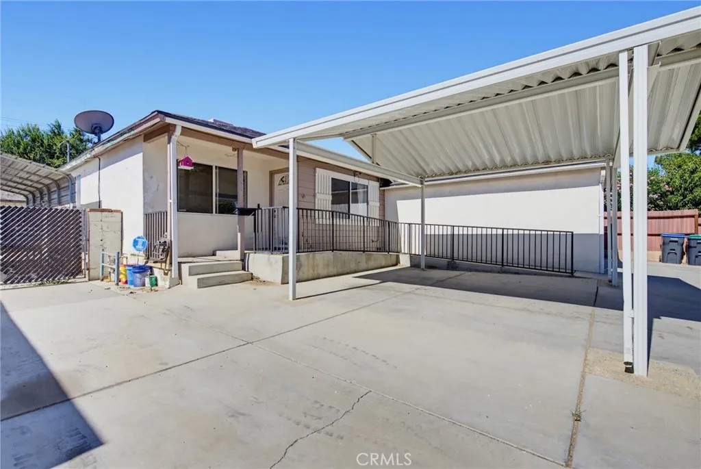 1268 E Avenue R2