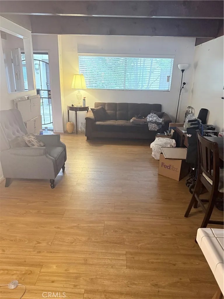 4040 Grand View 65