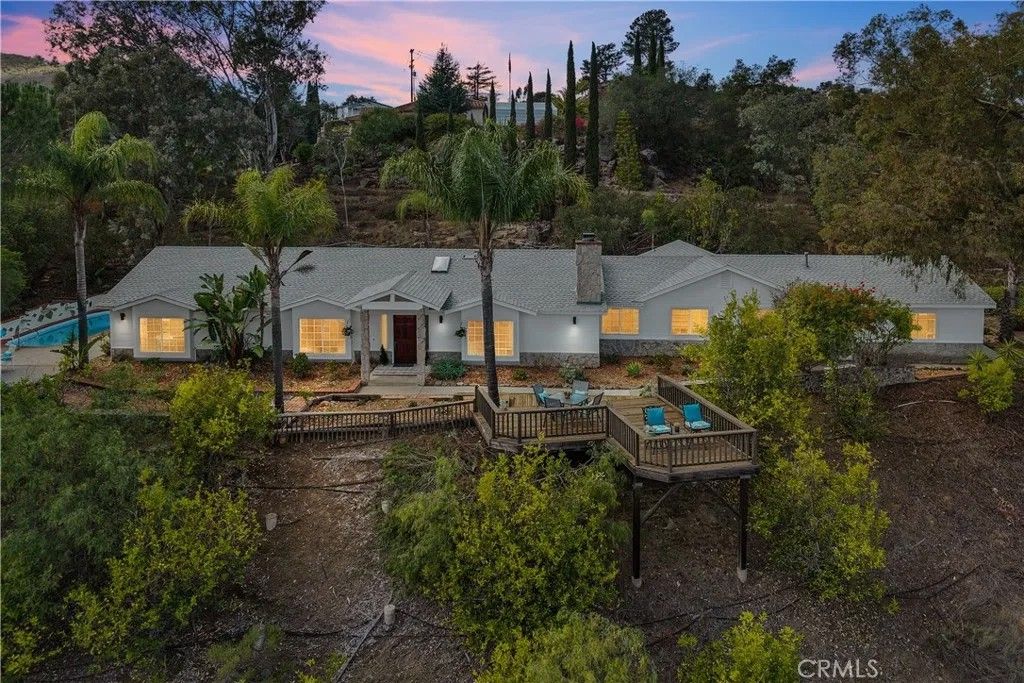 Photo of 10526 Rainbrook Drive, Fallbrook, CA 92028 (MLS # LG25265436)