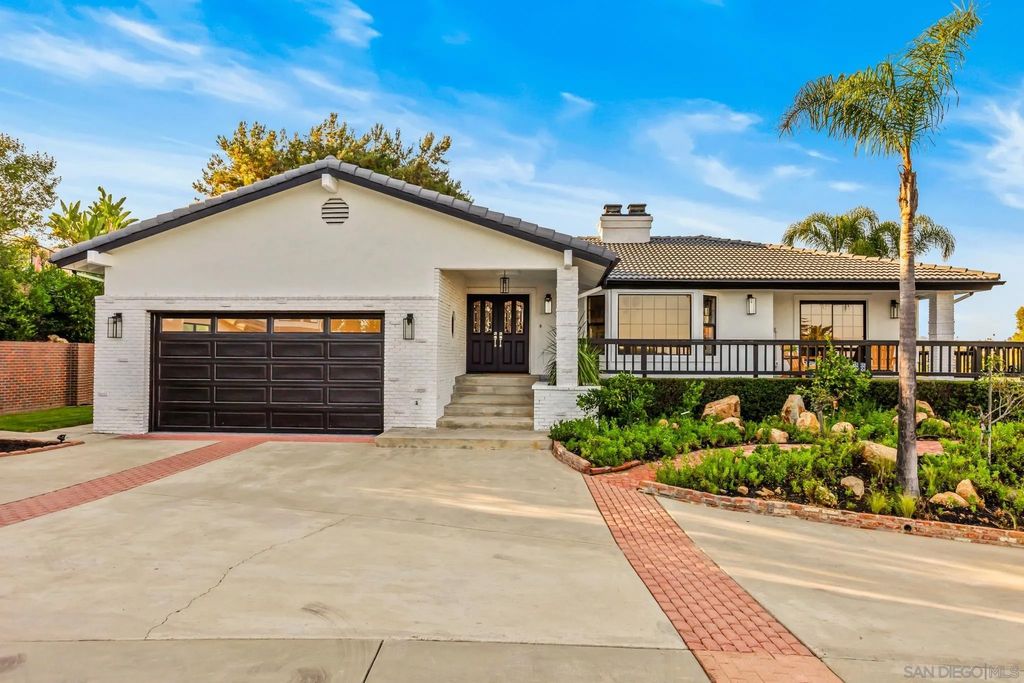 Photo of 1677 S Hill Ave, Fallbrook, CA 92028 (MLS # 250039238)