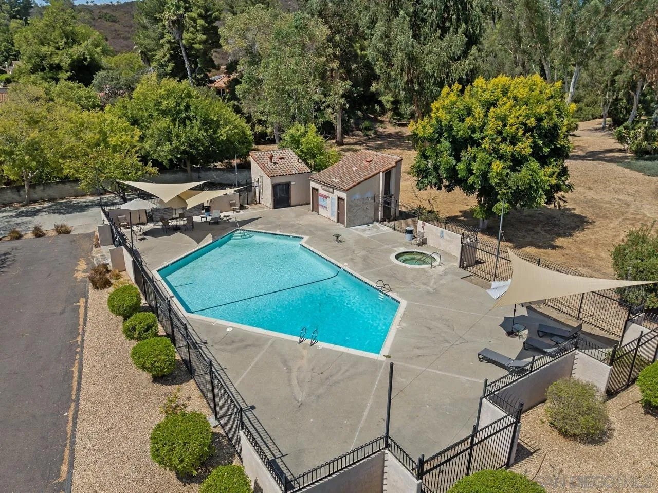 2053 Golden Circle Dr
