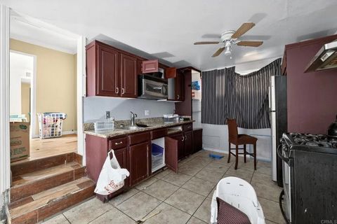 Tiny photo for 444 W Palm Vista Drive, Palm Springs, CA 92262 (MLS # PTP2508365)