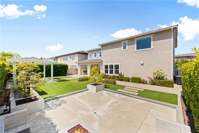 60 Harlow