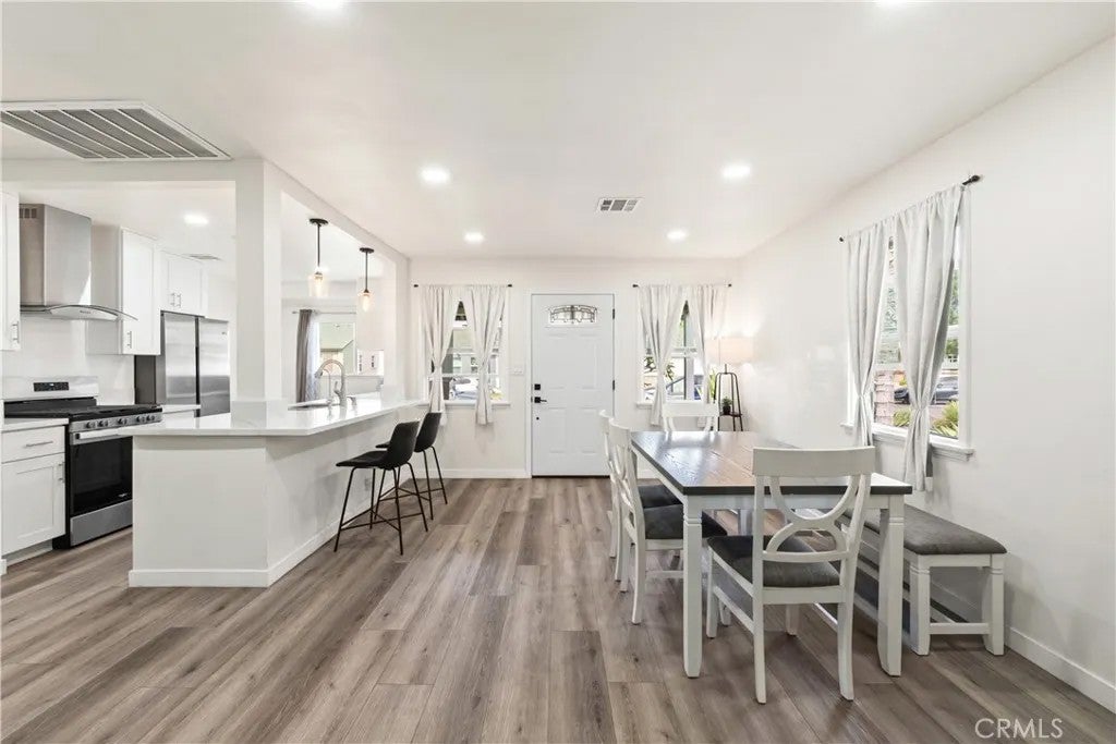8030 Blandwood