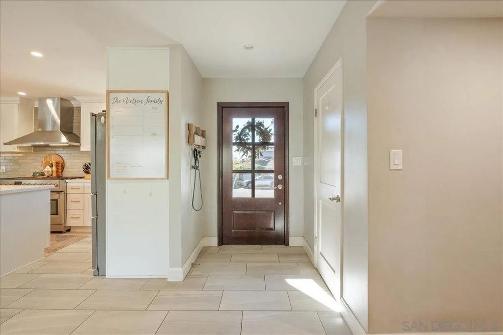 Photo of 5924 Lancaster Dr, San Diego, CA 92120 (MLS # 250046145)