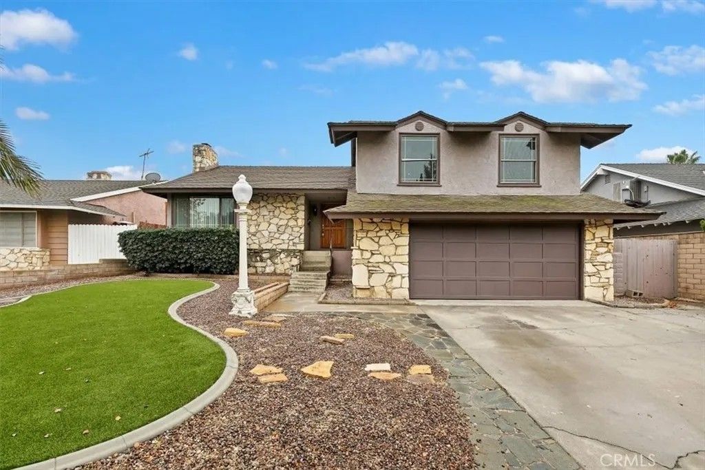 Photo of 1450 Mariposa Drive, Corona, CA 92879 (MLS # IG25280423)