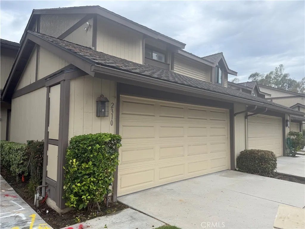 Photo of 2310 Applewood CIR, Fullerton, CA 92833 (MLS # PW26197186)