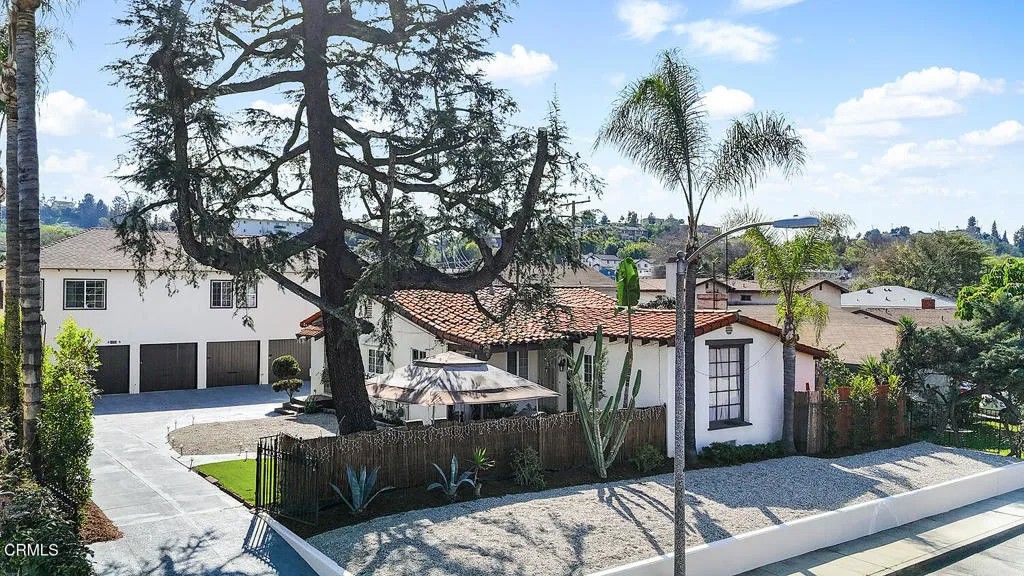 Photo of 2734 W Ramona Road, Alhambra, CA 91803 (MLS # P1-25812)