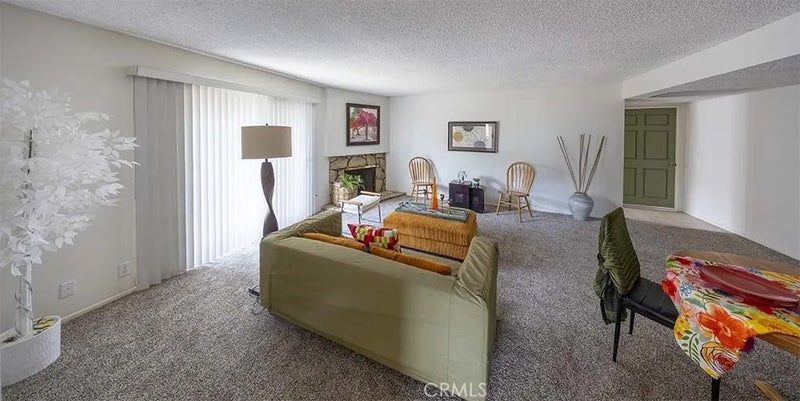 1854 W Skywood