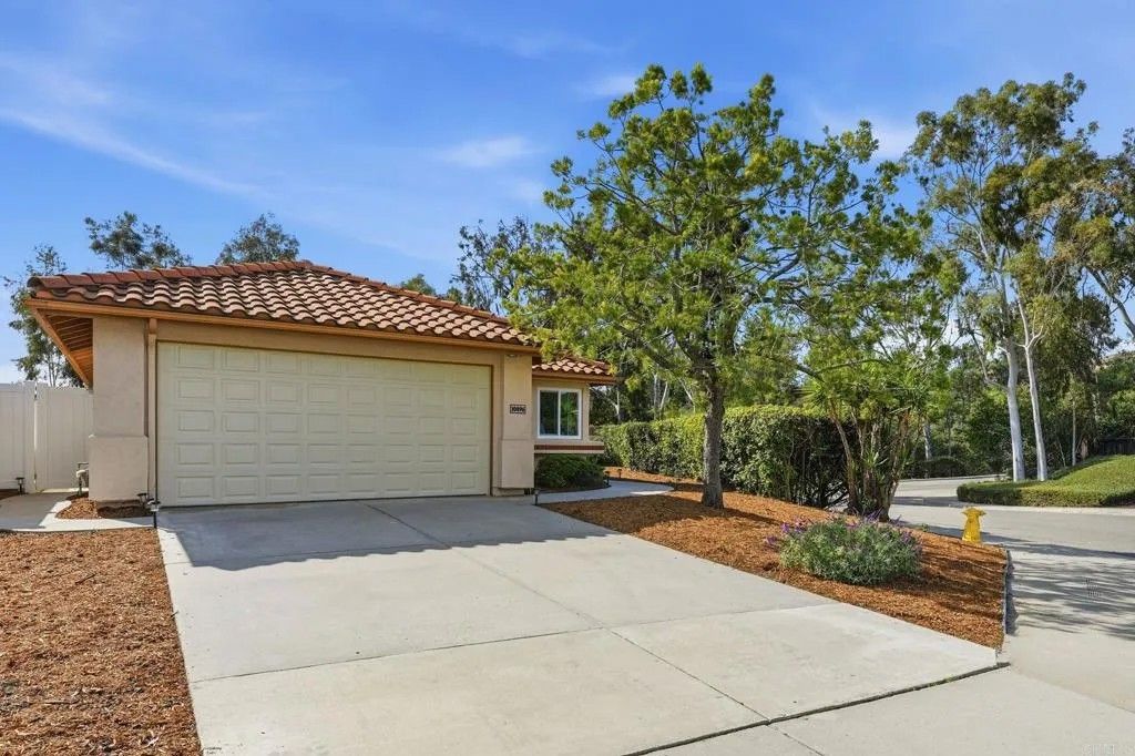 Photo of 10896 Pointed Oak Lane, San Diego, CA 92131 (MLS # NDP2601231)