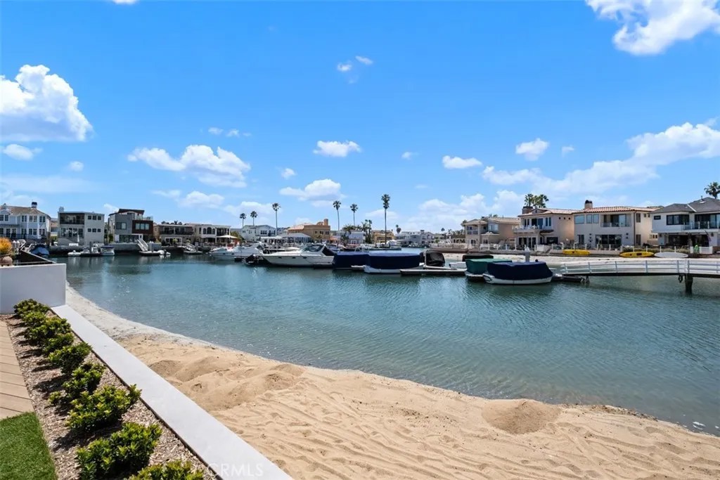 20 Balboa Coves