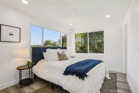 Tiny photo for 811 W Oliver Street, San Pedro, CA 90731 (MLS # AR25271743)