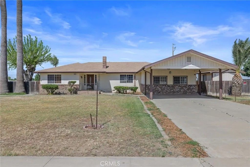 Photo of 16808 W Palmer Avenue, Huron, CA 93234 (MLS # FR26069150)