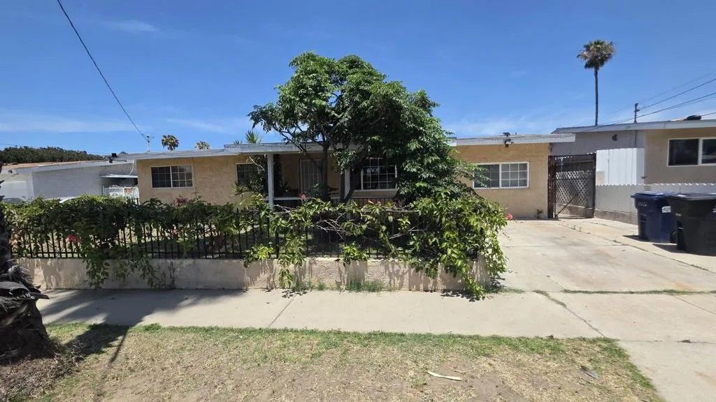 Photo of 121 E Orlando Street, Chula Vista, CA 91911 (MLS # PTP2603983)