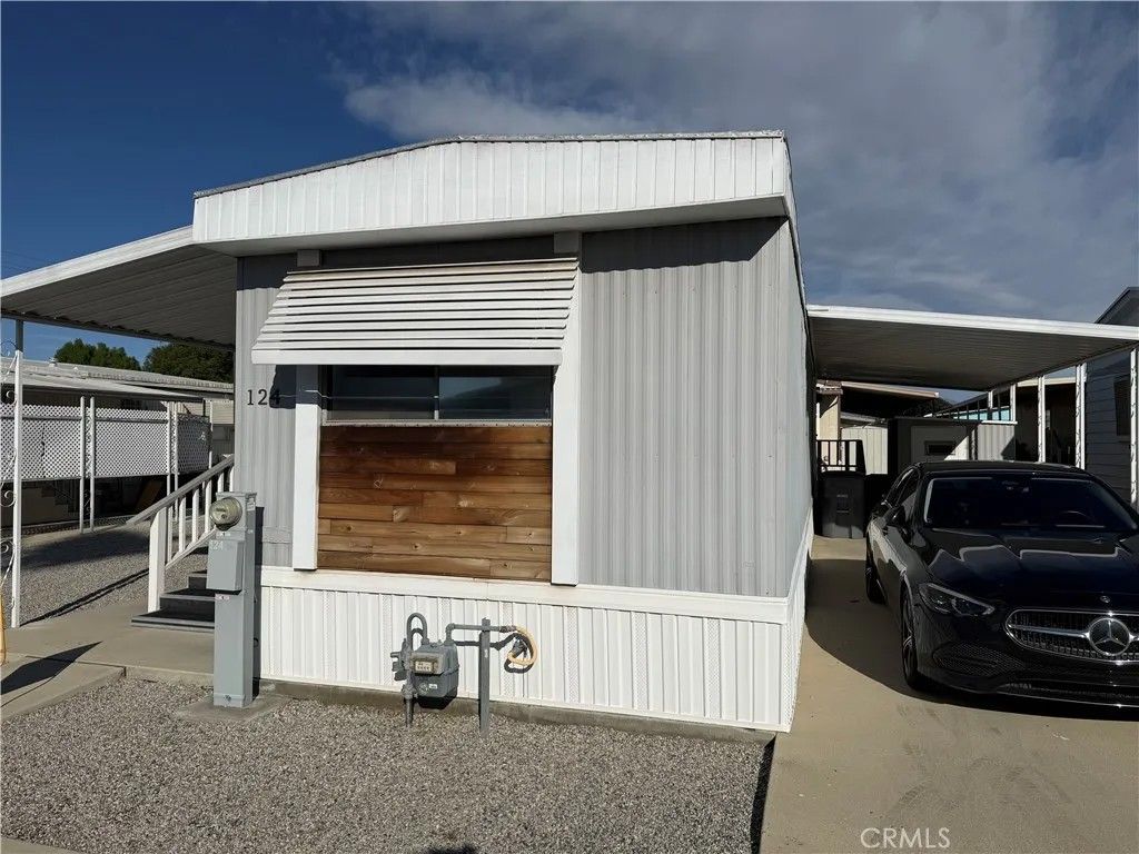 Photo of 1895 W Devonshire Ave #124, Hemet, CA 92545 (MLS # IG26050453)