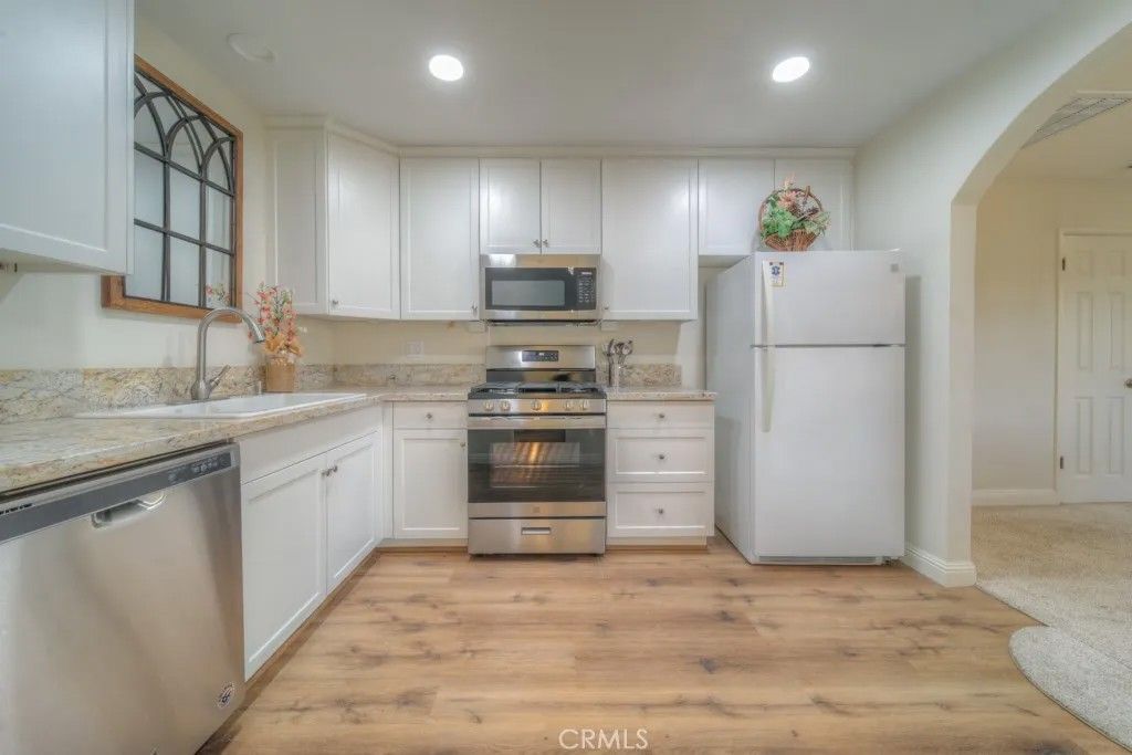 Photo of 28737 Pebble Beach Drive, Menifee, CA 92586 (MLS # SW26019300)