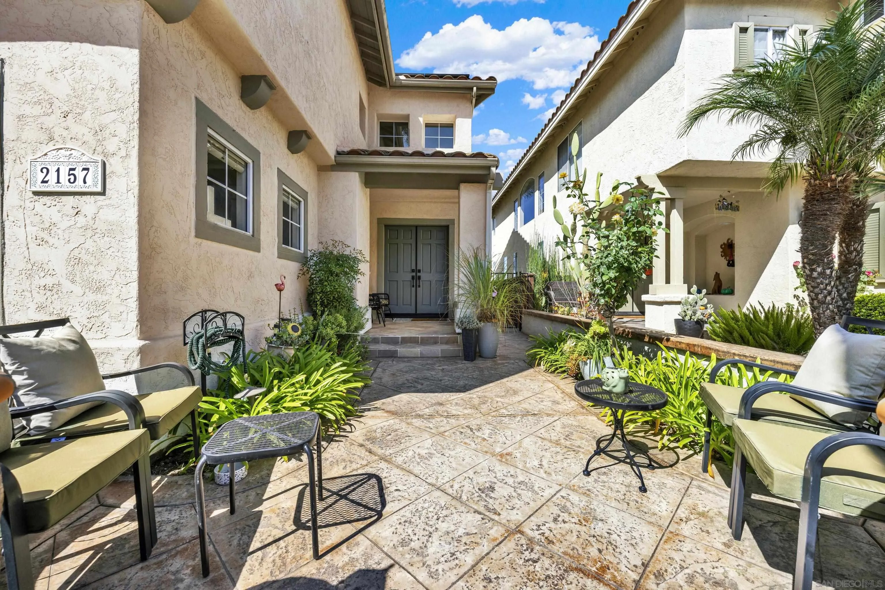 2157 Woodland Heights Gln