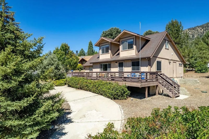 16425 Huron