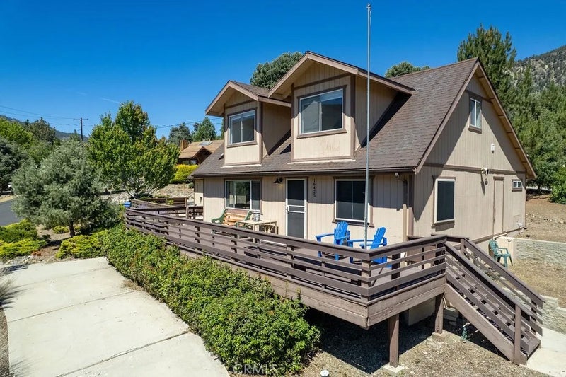 16425 Huron