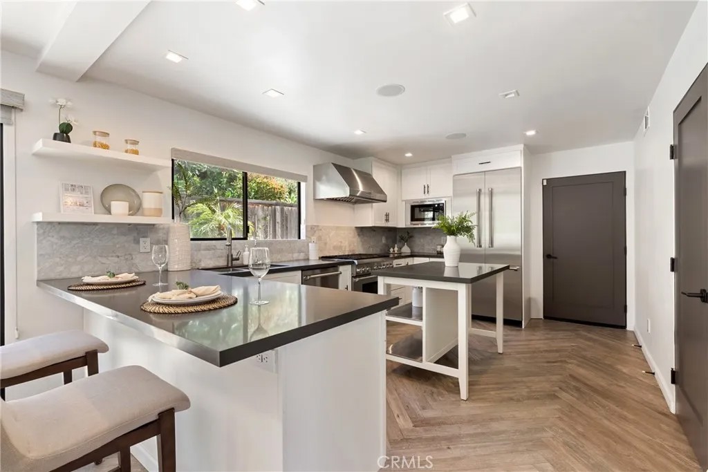 2870 Zell Drive