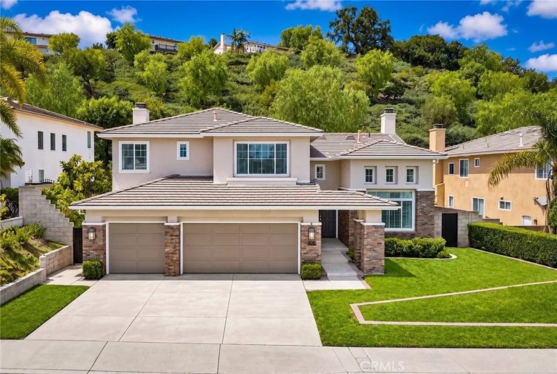 3125 S Ridge Point Dr