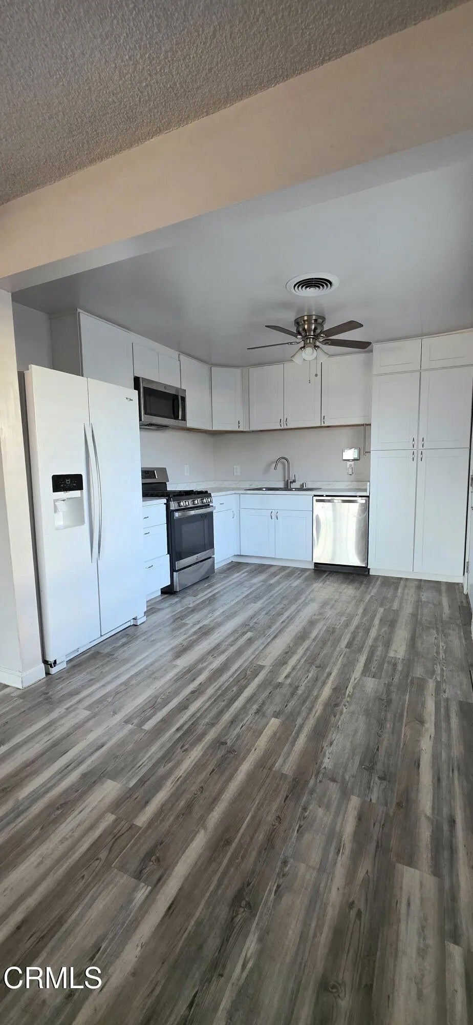 423 Helen Way