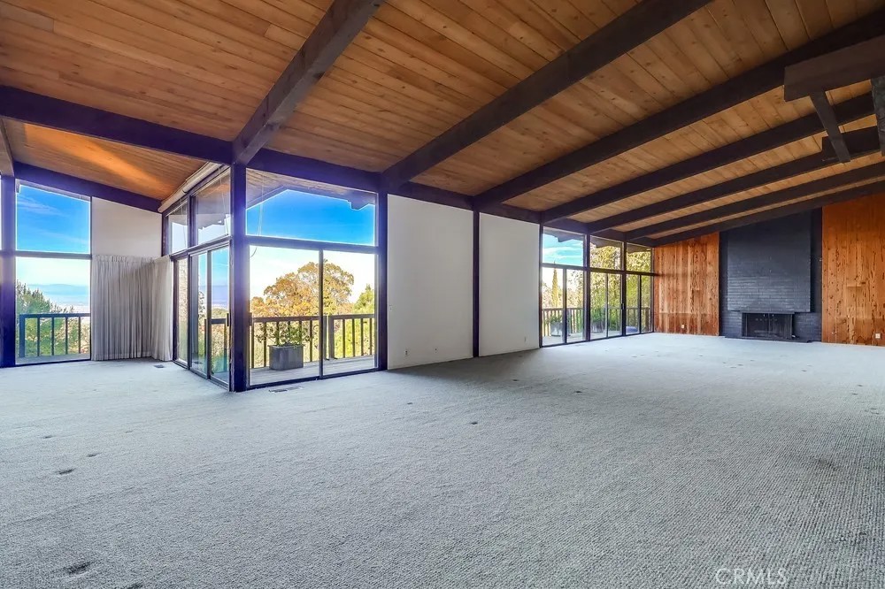 2229 Via Cerritos