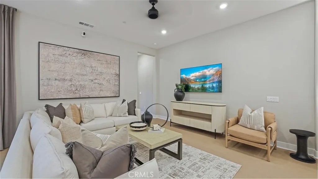 1185 Snowberry Place