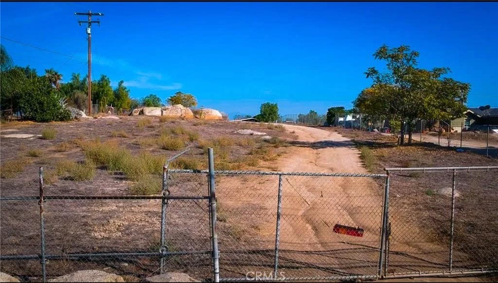 Photo of 0 Old Elsinore Rd, Perris, CA 92570 (MLS # DW25247795)