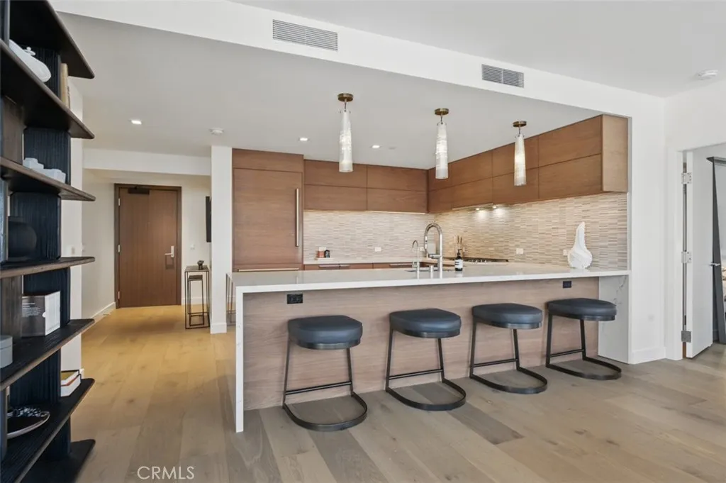 888 W E Street 505