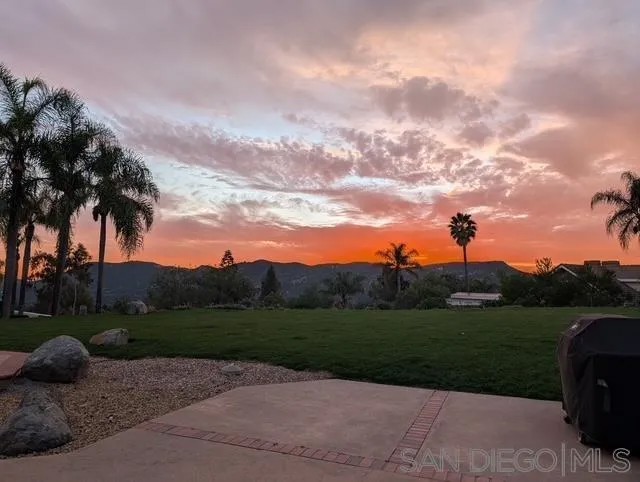 2237 Eucalyptus Ave.