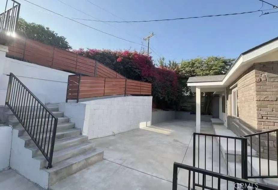 1248 N Bonnie Beach Pl