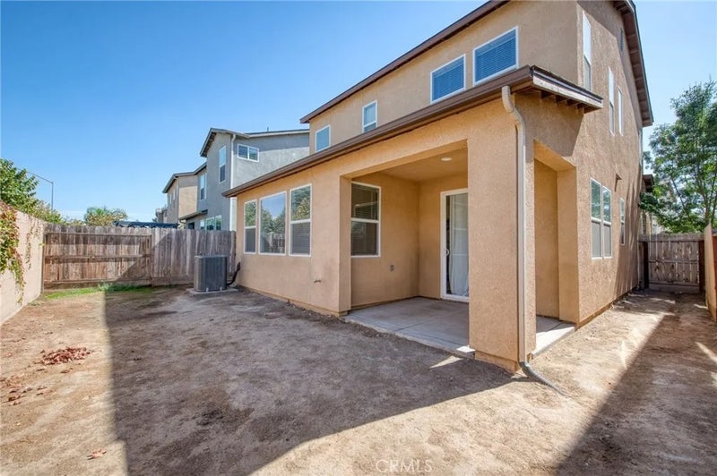 5438 W Santa Barbara