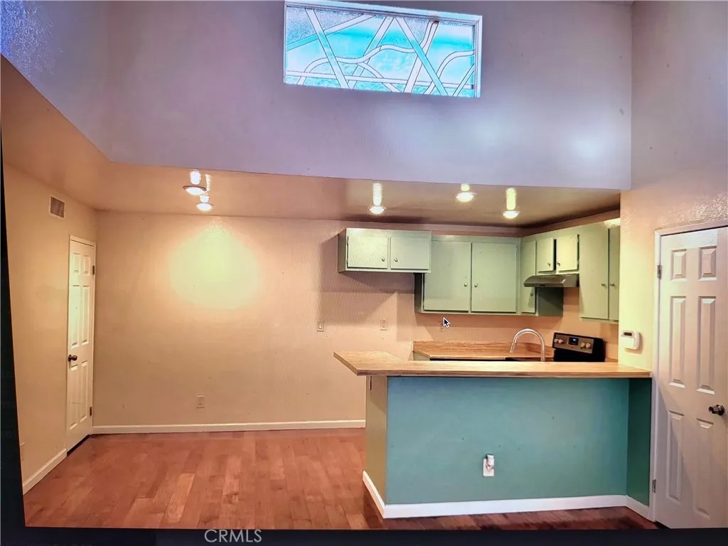 25011 Peachland Avenue 229