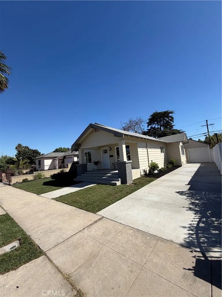 2064 Myrtle