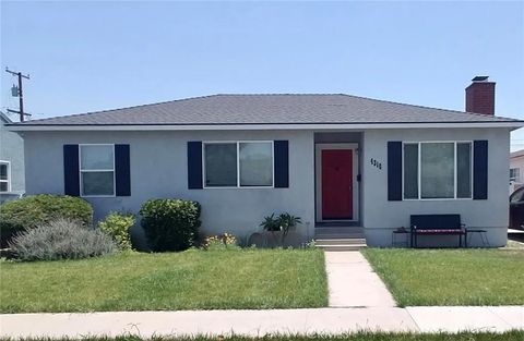 Photo of 4316 Falcon Ave, Long Beach, CA 90807 (MLS # RS26052481)
