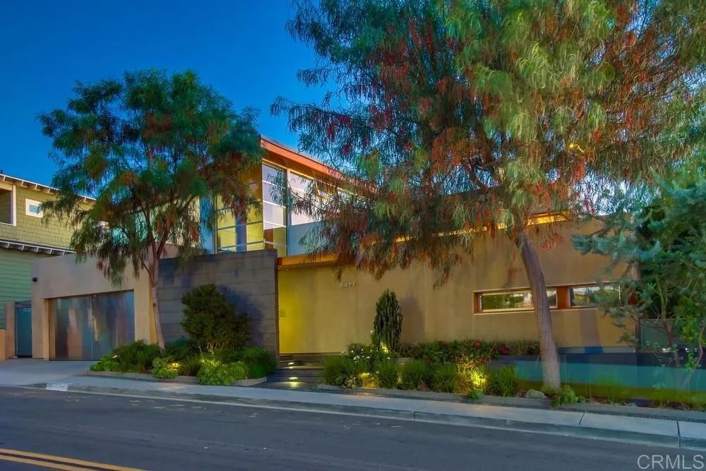 2477 PRESIDIO DR