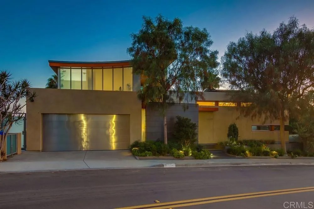 2477 PRESIDIO DR
